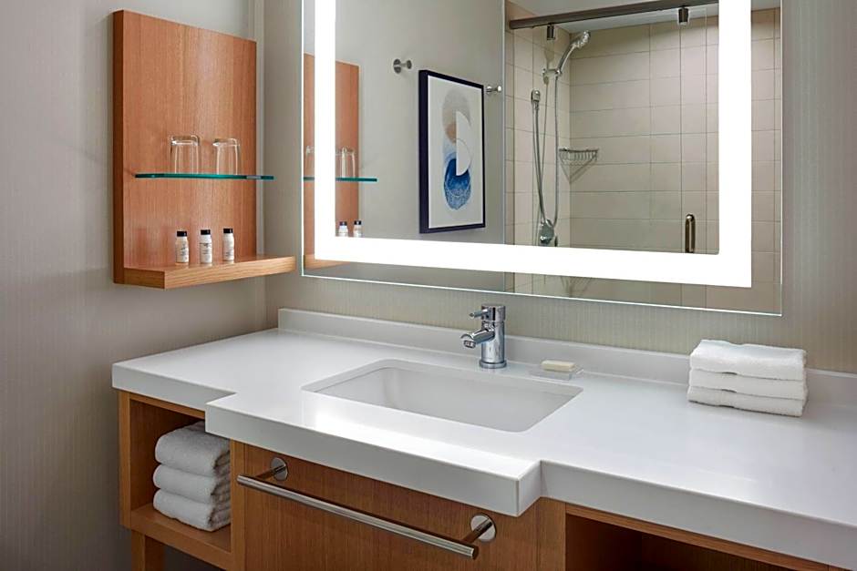 Delta Hotels by Marriott Saskatoon Downtown