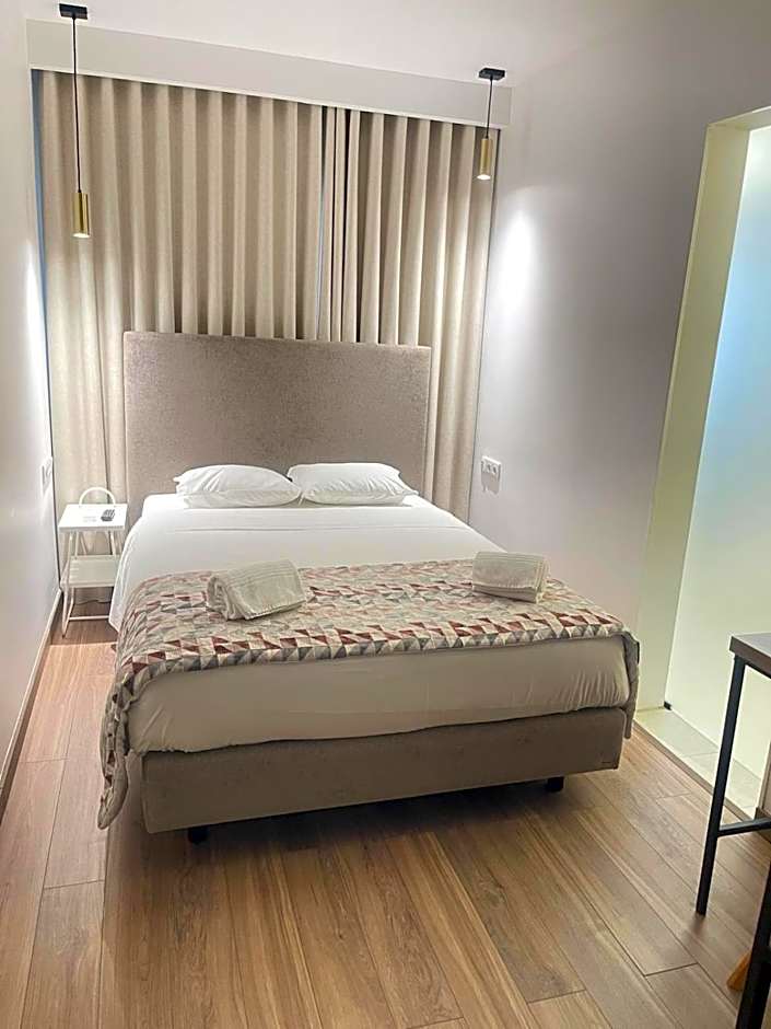 Photo 1 of 5 of Double Room