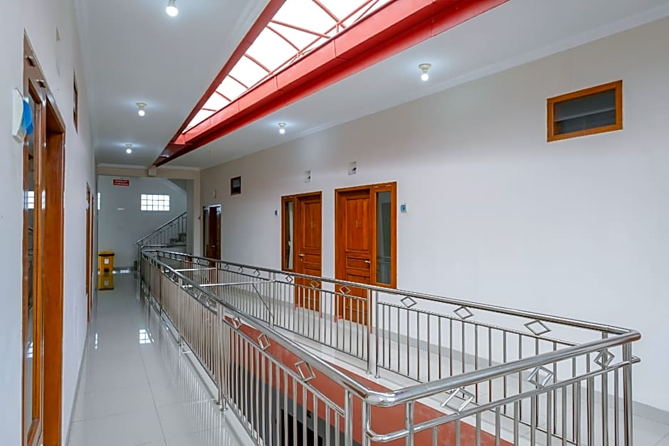 RedDoorz @ Syariah House Purwokerto