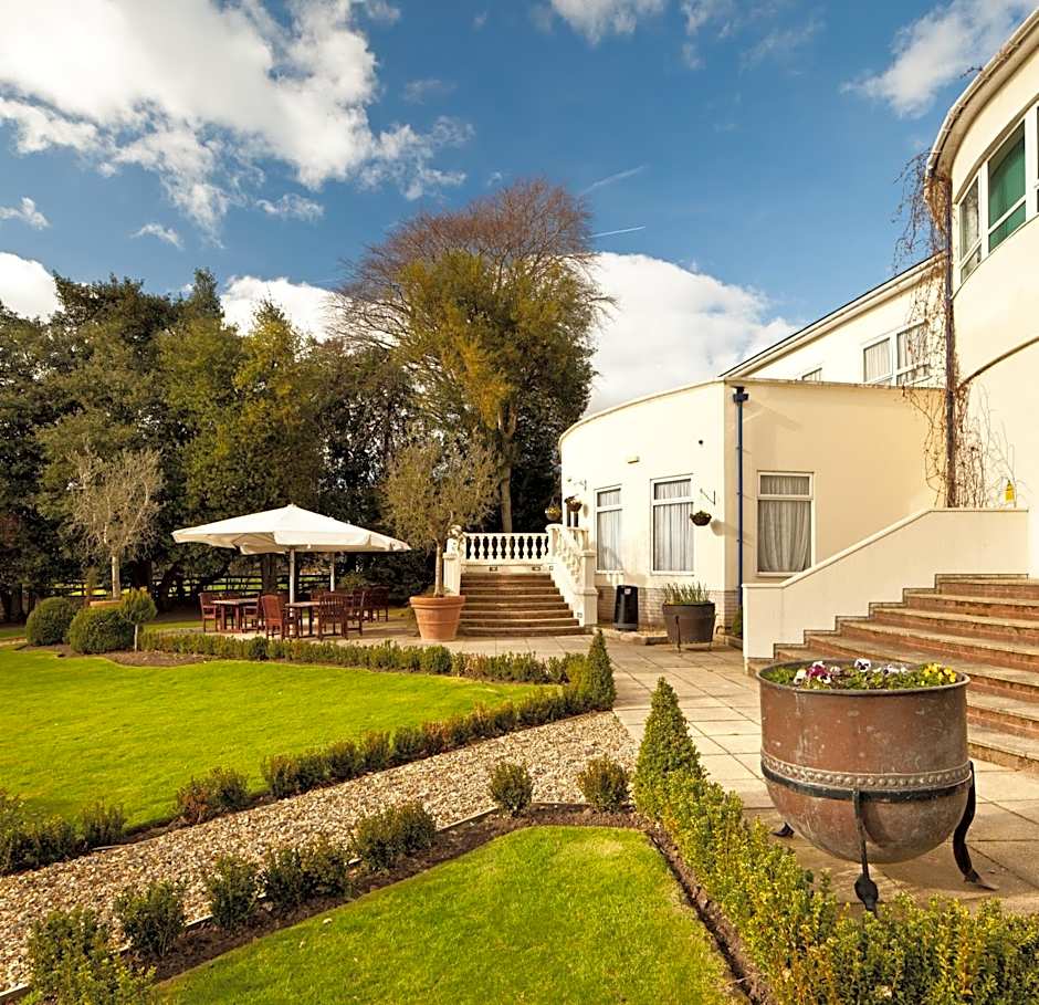 Mercure Chester Abbots Well Hotel