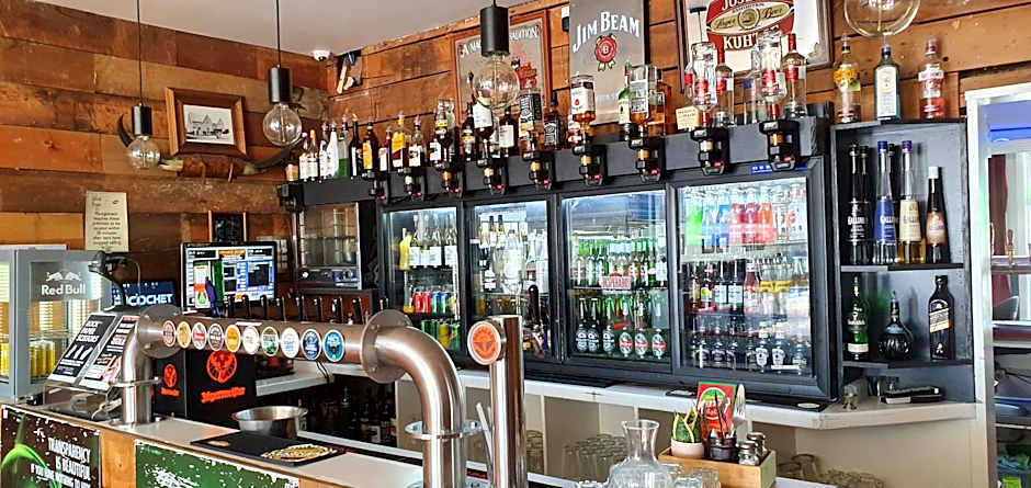 Hotel Motueka - Some weekends may have loud Live Music playing