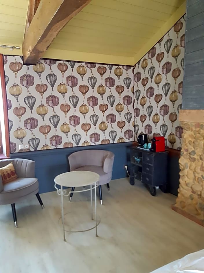 CHAMBRE DOUBLE AVEC PISCINE ET JACUZZI