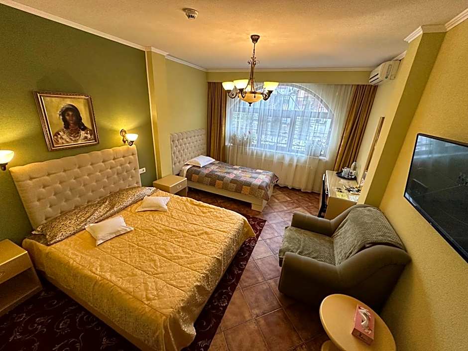 Casa Maria Arges