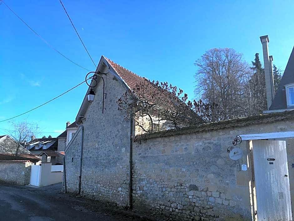 Le Château d'Hermonville B&B / Chambres d'hôtes