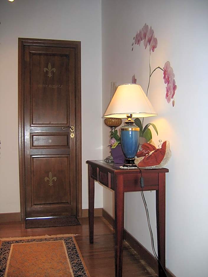 La Maison Jaune