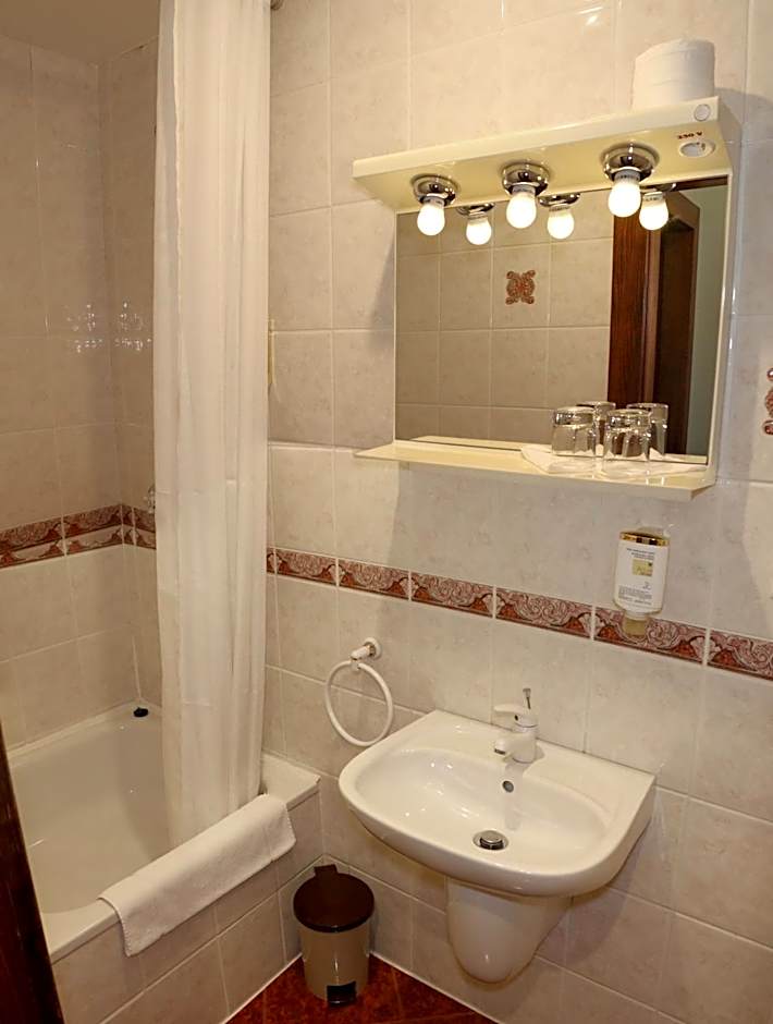 River Star Hotel