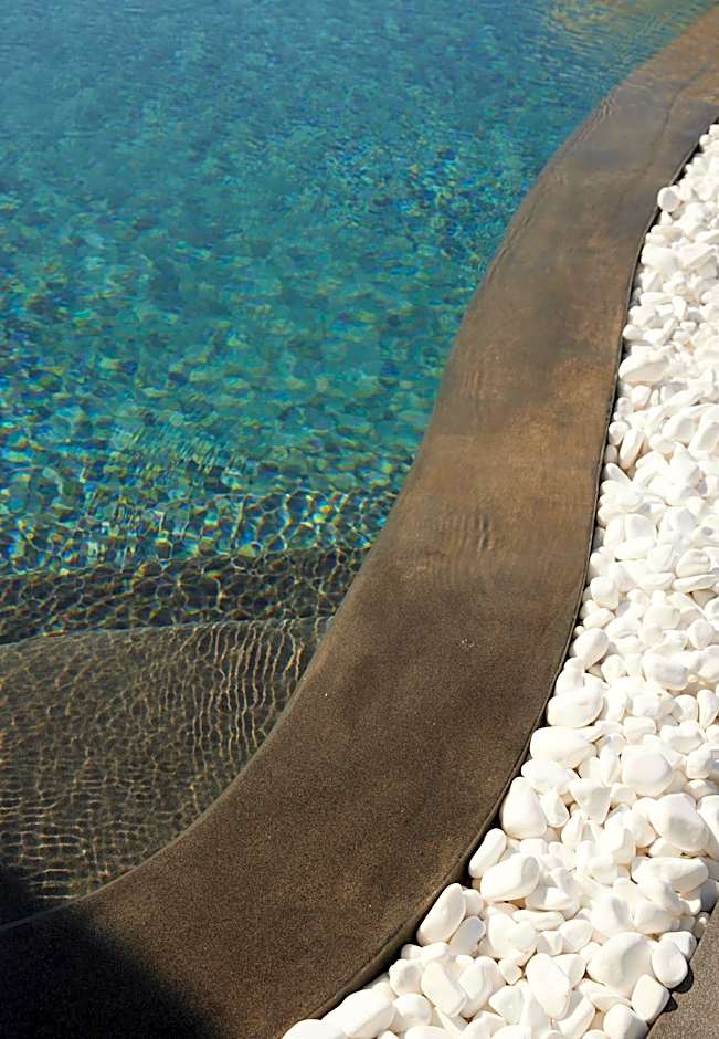 Danae Suites Santorini