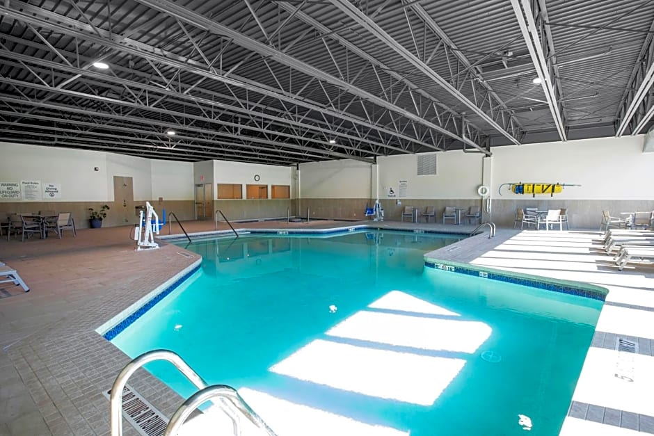 Holiday Inn Express & Suites Ludington By IHG