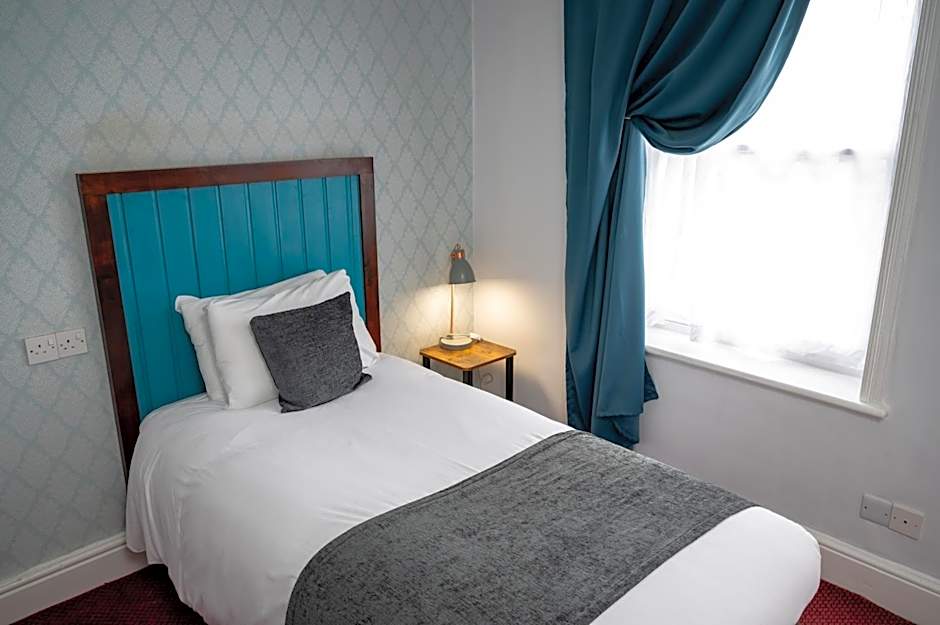 Rising Sun Hotel by Greene King Inns