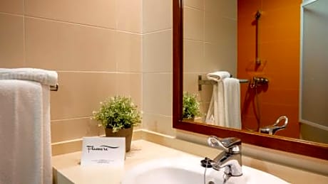 Superior Studio (2 Adults)