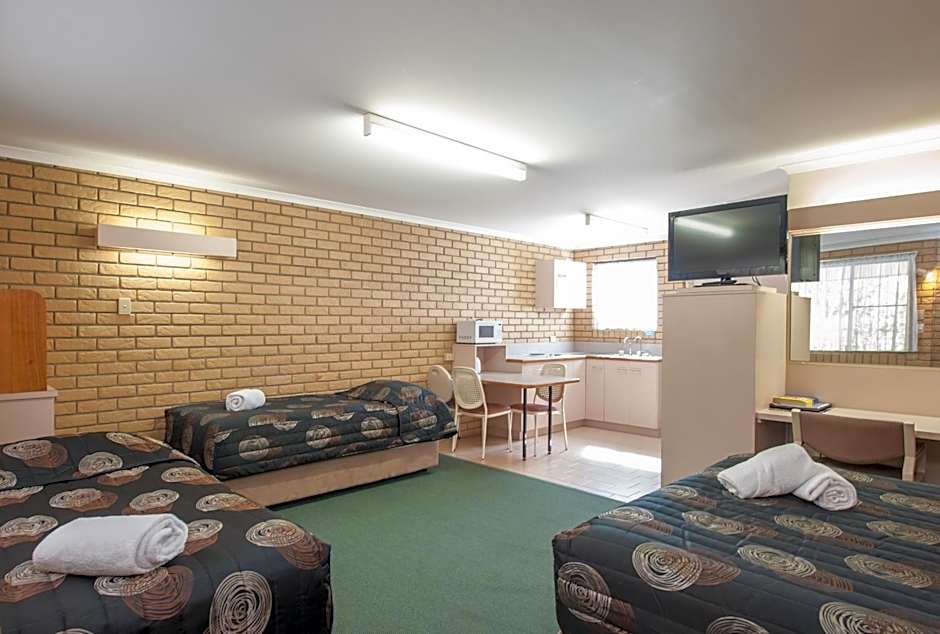 Jacaranda Place Motor Inn
