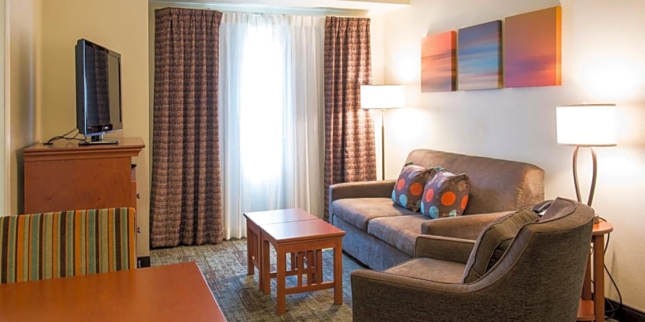 Staybridge Suites Fargo