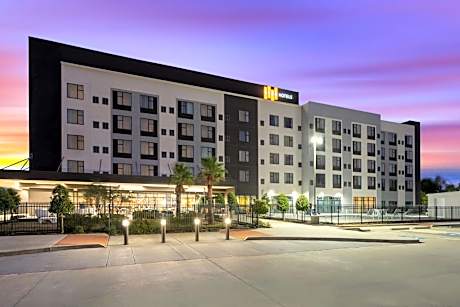 EVEN Hotel Shenandoah - The Woodlands by IHG