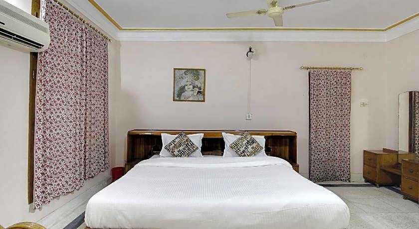 Pogl Brahmaputra Guest House by OYO Rooms – Guwahati, TX