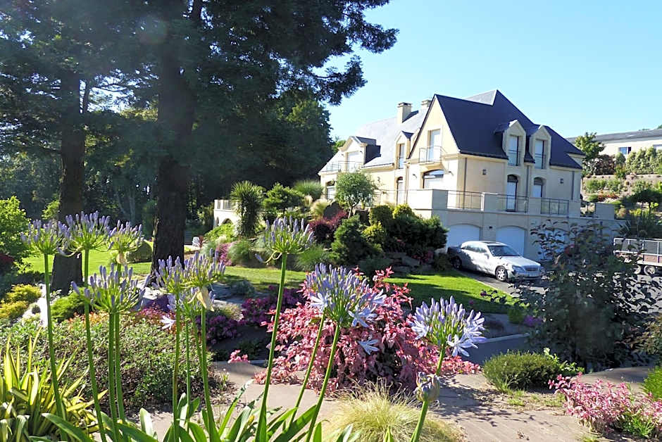 Le Domaine Des Chevaliers De Malte Hotel