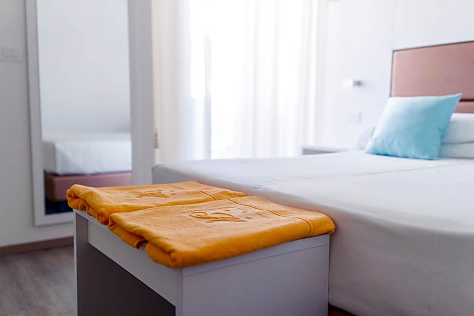 UNA HOTELS Imperial Beach Hotel