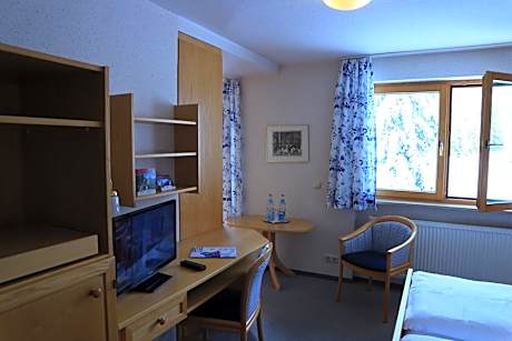 Classic Double Room with Balcony