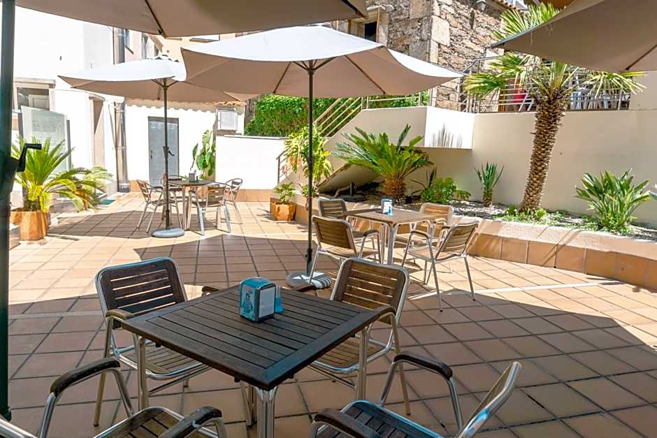 Hotel Atalaya II