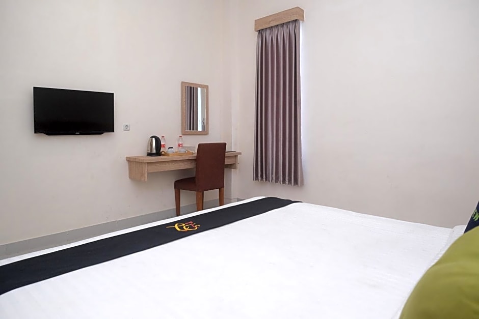 Urbanview Hotel DJ Inn Tegal