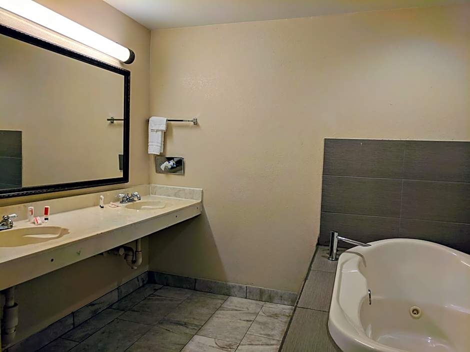 Days Inn by Wyndham San Antonio Interstate Hwy 35 North