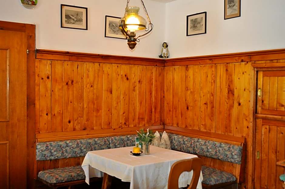 Hotel Tauernpasshöhe