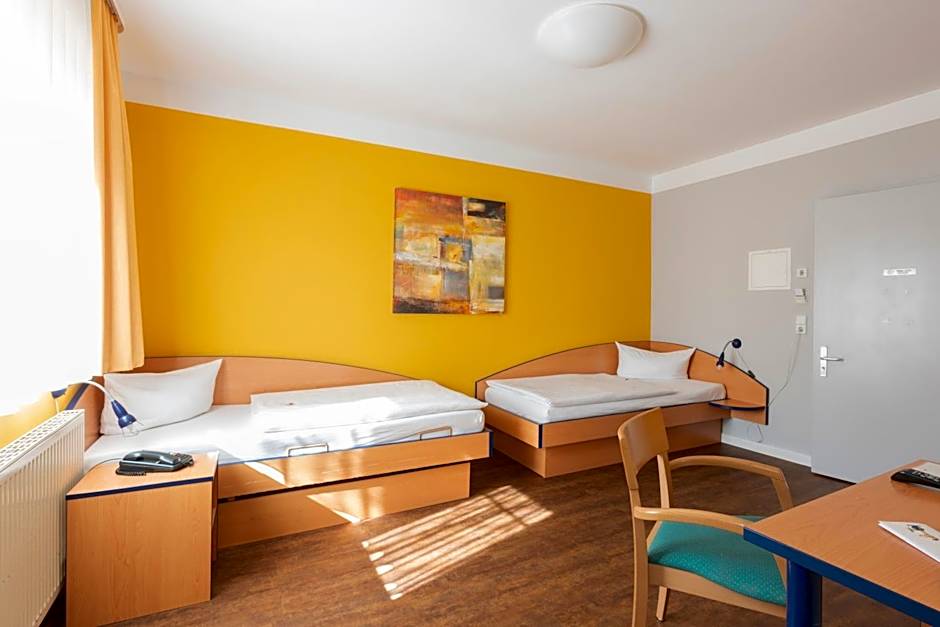 Hotel Mit-Mensch