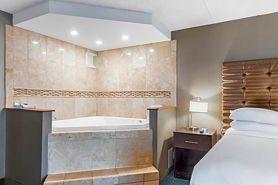 DoubleTree by Hilton Roseville Minneapolis