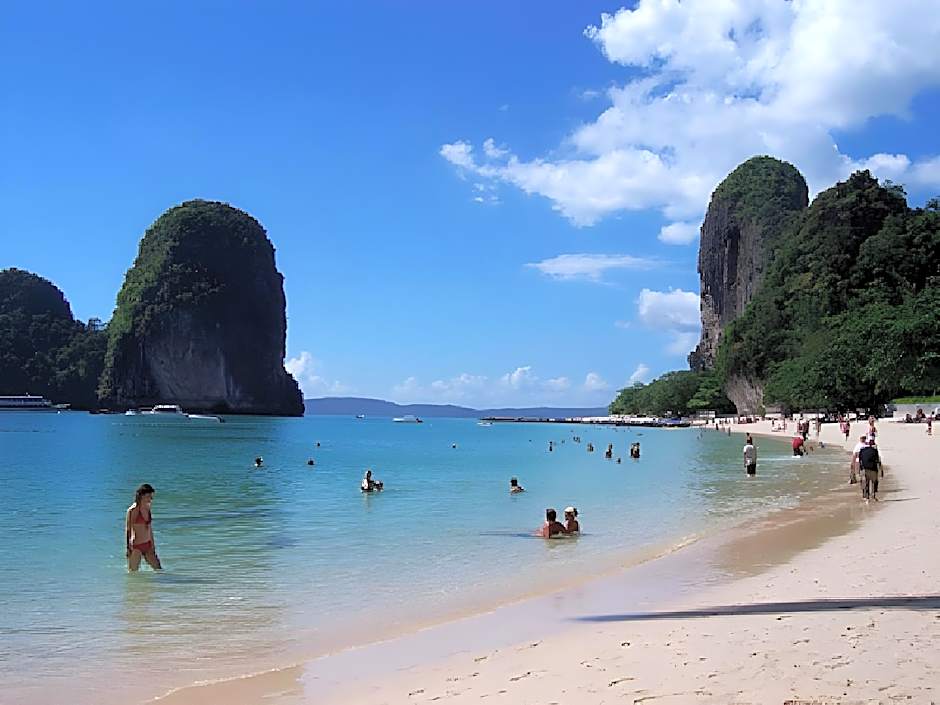 Krabi Grand Place Hotel