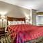 Econo Lodge Inn & Suites Marietta