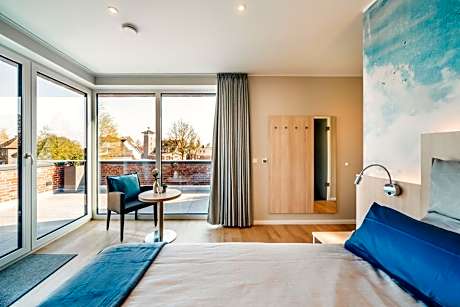 King Room with Balcony