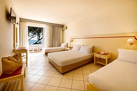 Quadraple Room