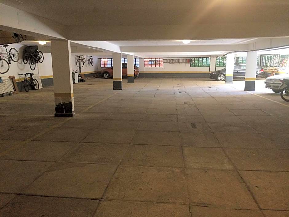 Juquehy - Condomínio de Frente para o Mar - Piscina Aquecida - Quadra de Tenis