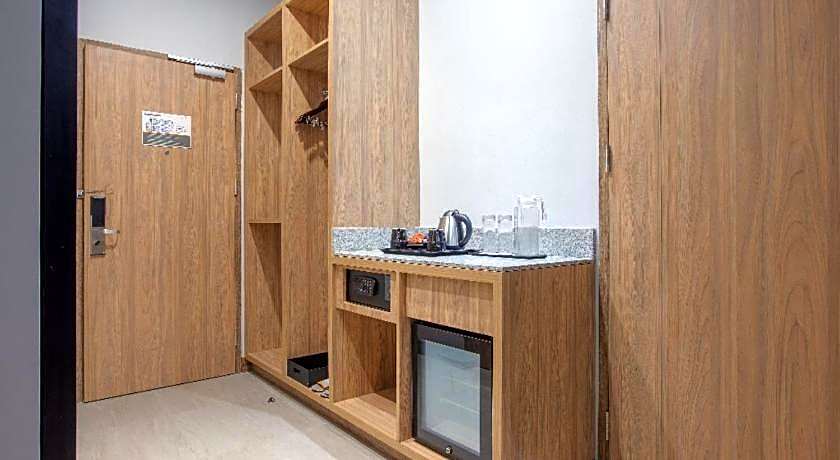 Harper Banjarmasin by ASTON