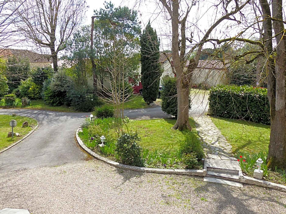 Logis Hotels - Au Colombier du Touron