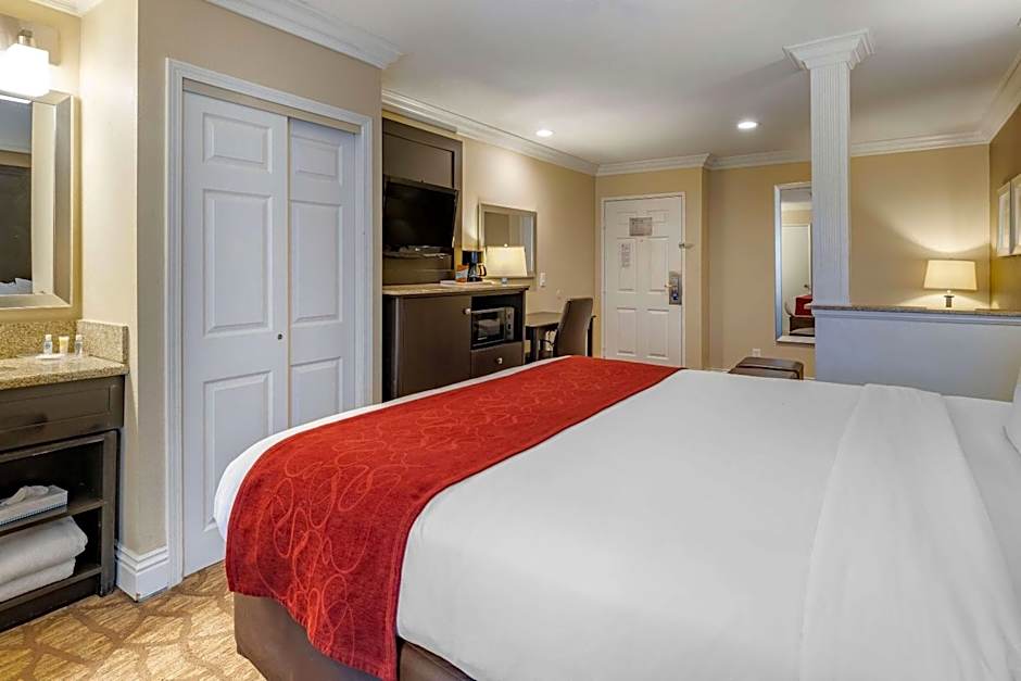 Comfort Suites San Clemente Beach