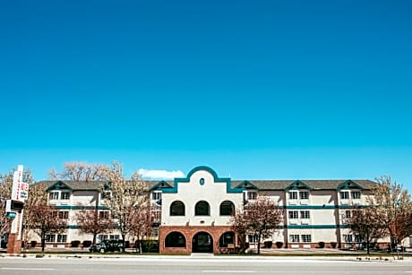 Carson City Plaza Hotel