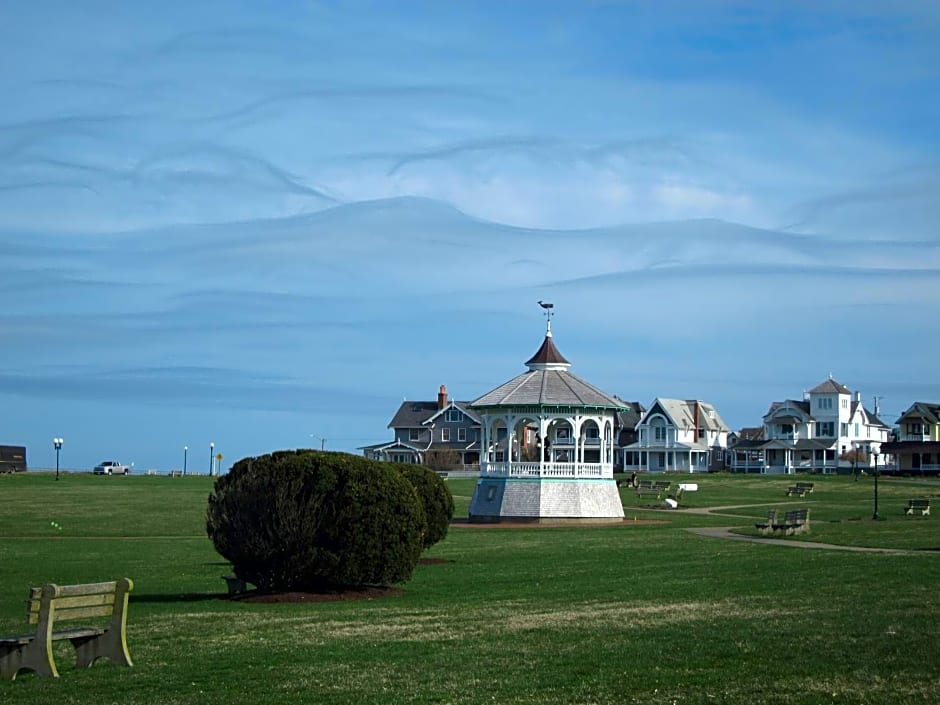 The Oak Bluffs Inn