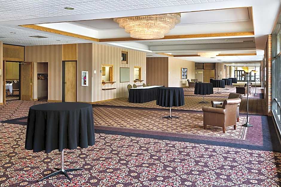 Ramkota Hotel - Pierre