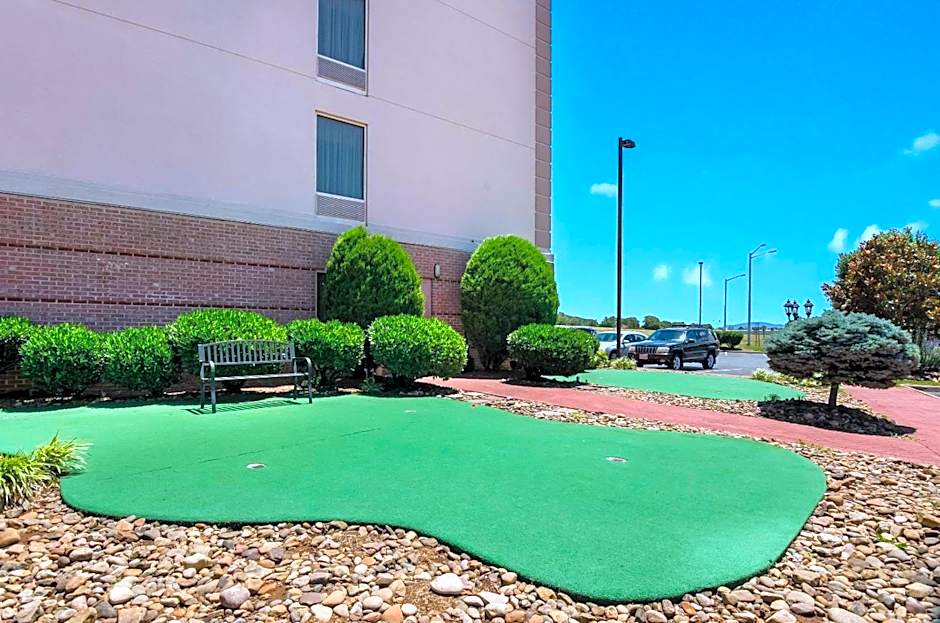 Mainstay Suites Airport