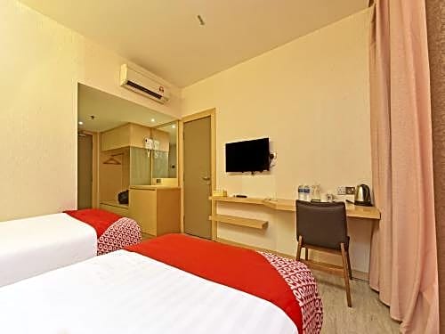 Capital O 90130 Sawadee Hotel