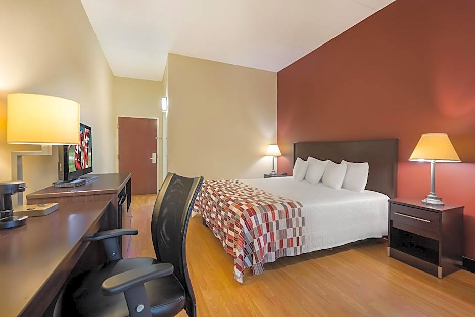 Red Roof Inn Hendersonville