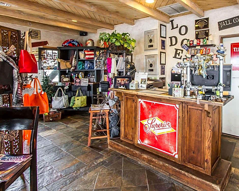 Rodeway Inn & Suites Williams Downtowner-Rte 66