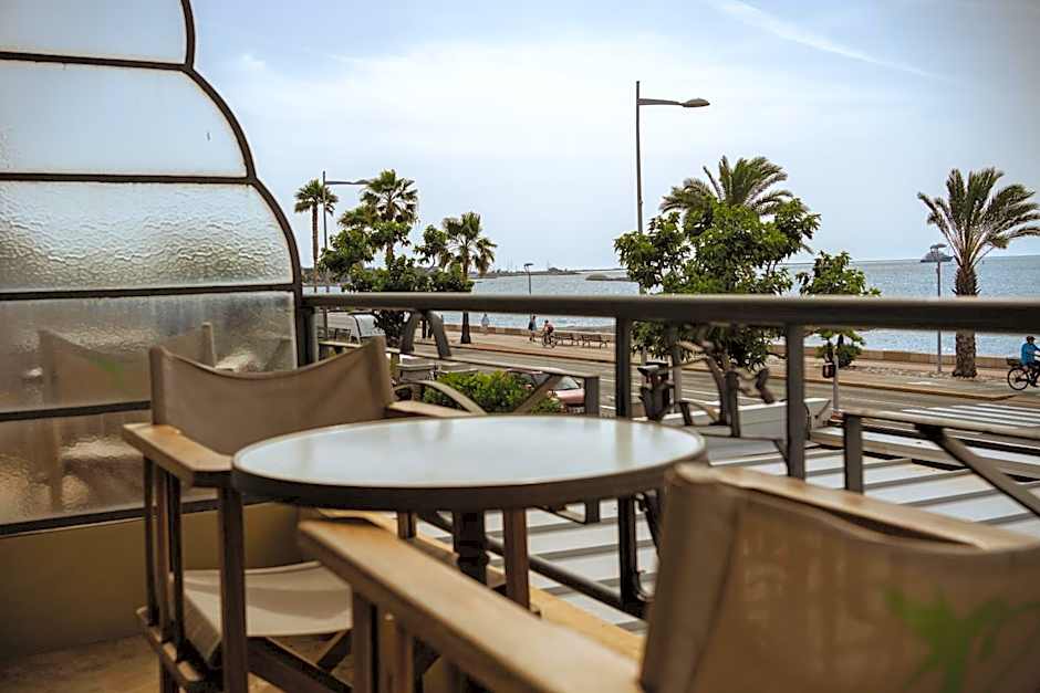 Hôtel du Bord de Mer "Le Vanillé"