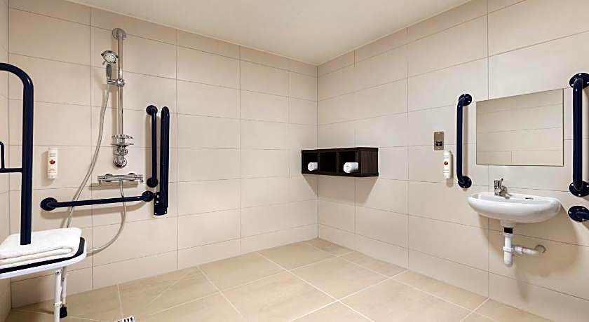 Ramada by Wyndham East Kilbride