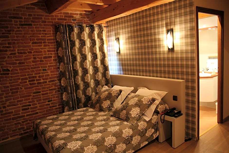 Les Ecuries de la Tour