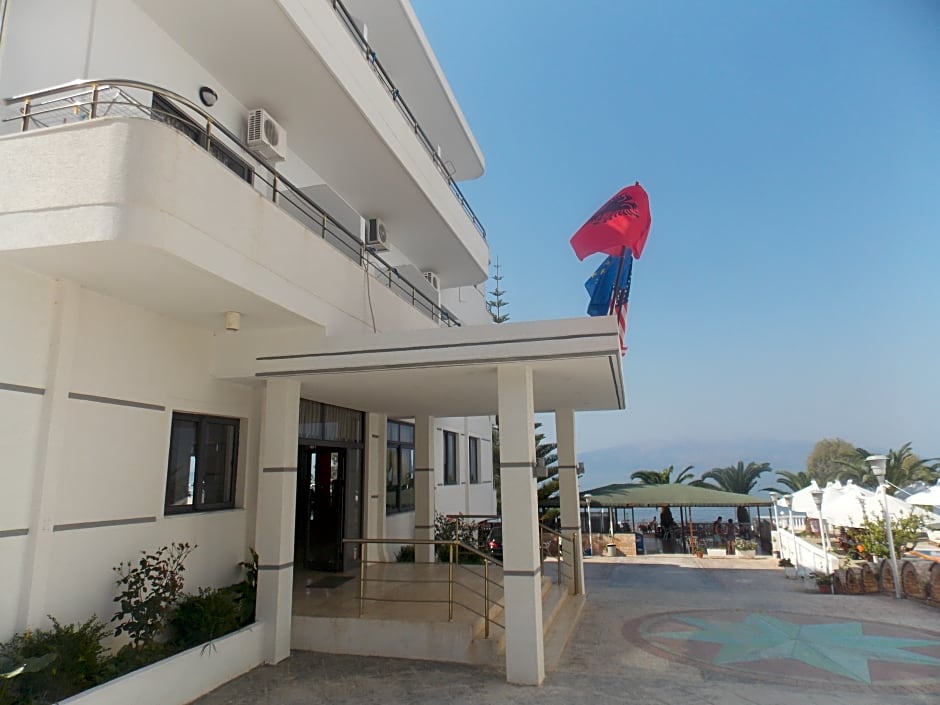 Hotel Joni Kompleks