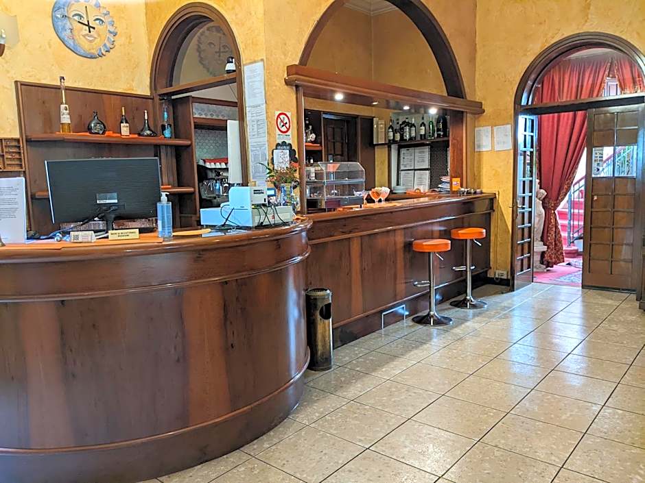 Hotel Montecarlo