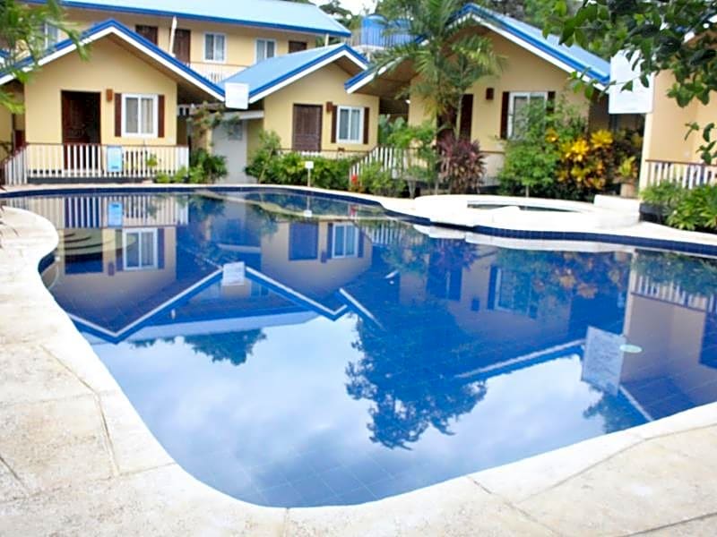 Blue Lagoon Inn & Suites