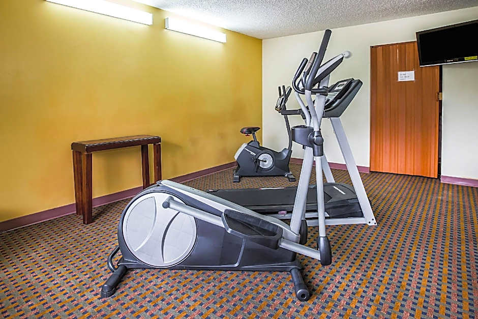 Rodeway Inn & Suites Carrollton