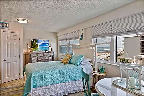 Beach Views by Day , Star Gazing by Night - Hawaiian Inn Beach Resort